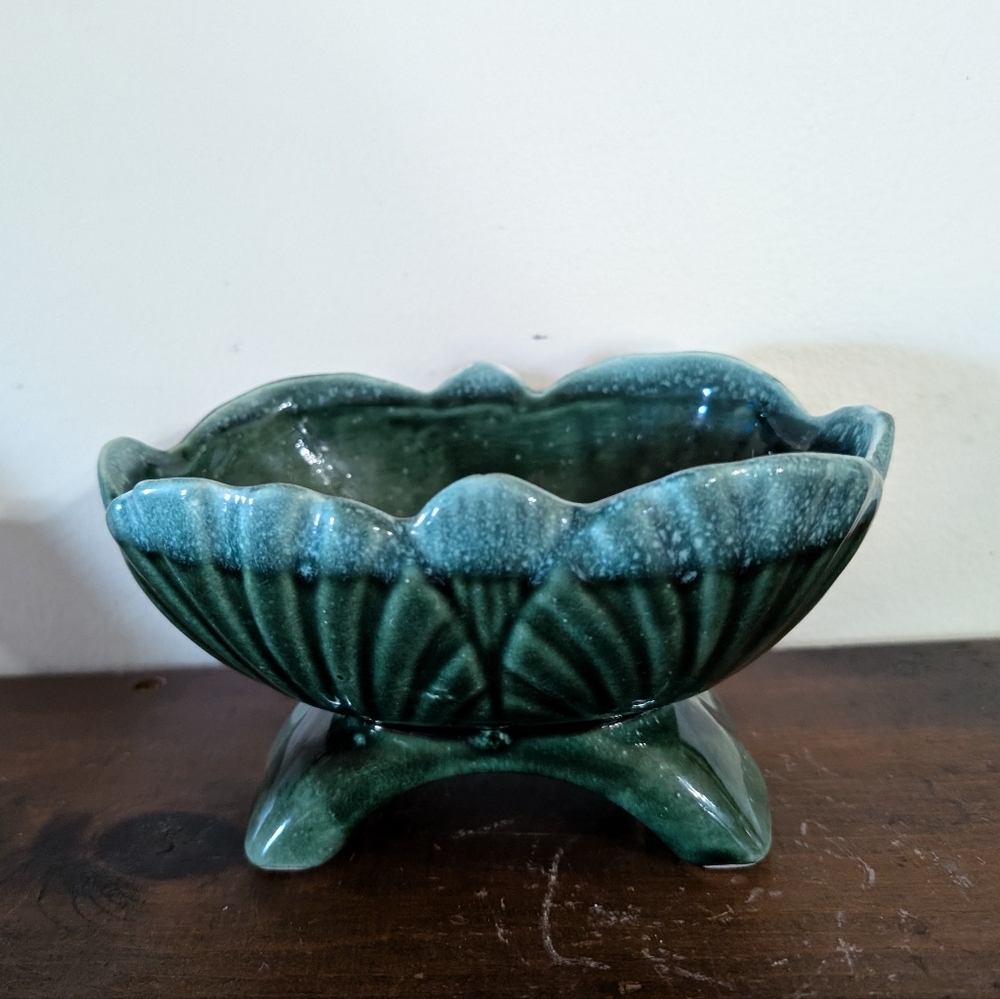 Vintage Ceramic Planter with Green Drip Glaze Footed Design Ribbed Shell MCM